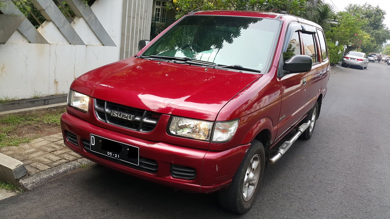 Harga Isuzu Panther masih menggoda pada tahun 2025, kolektor adalah perburuan yang semakin intensif!